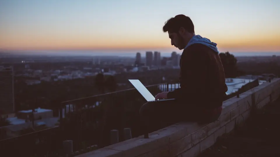 Automatizar tu newsletter con agentes IA: mi sistema sin Mailchimp ni ConvertKit